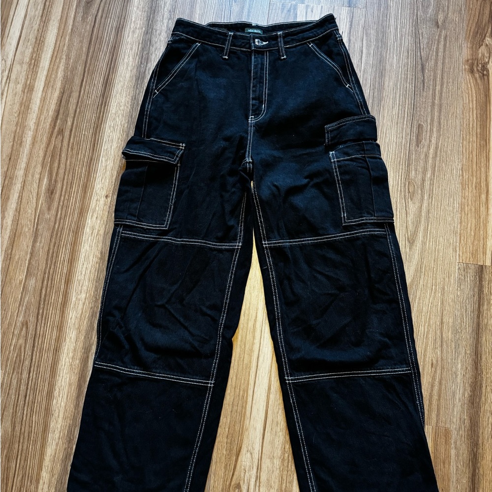 Women’s wild fable Black Cargo Pants 6/28R